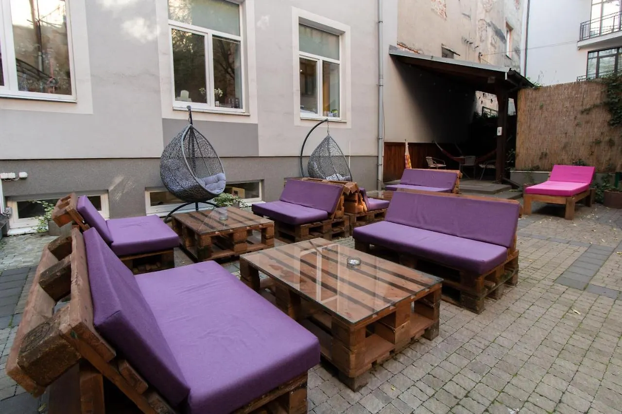 Stories Hub Aparthotel Lviv 3*,