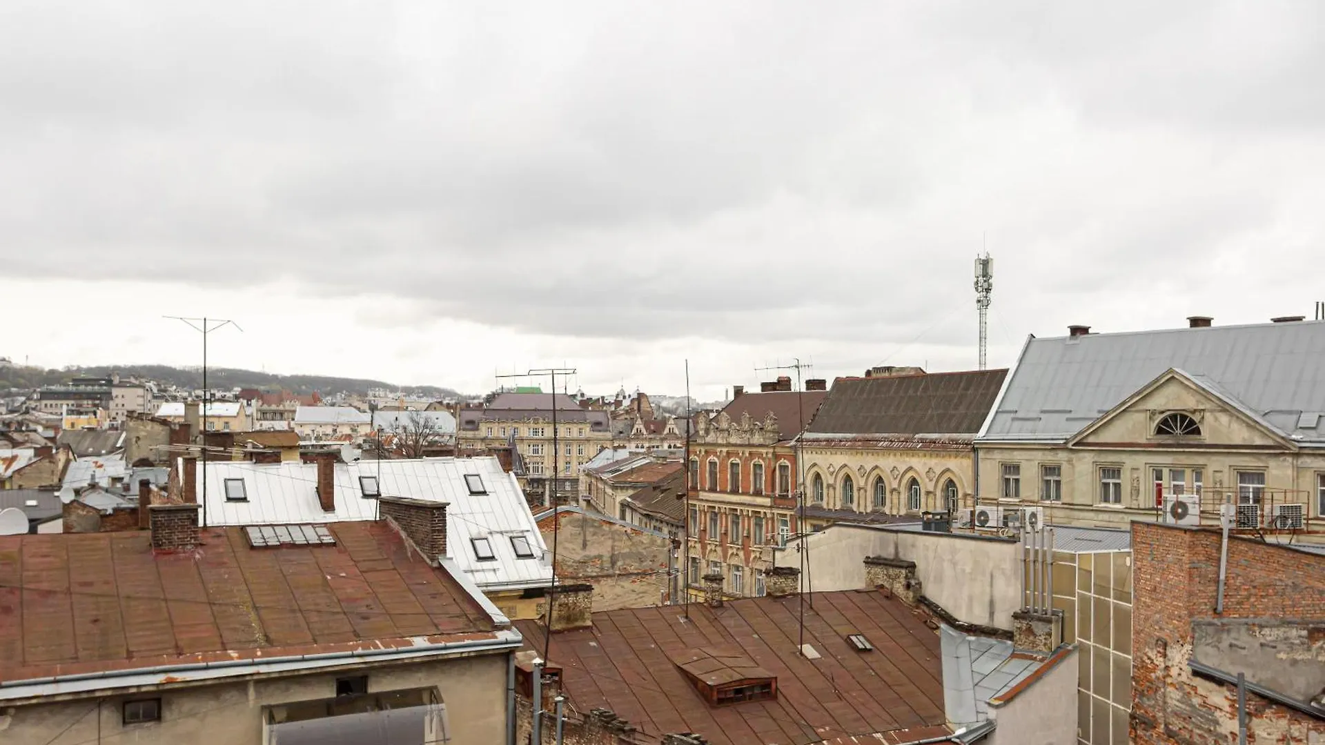 Stories Hub Aparthotel Lviv