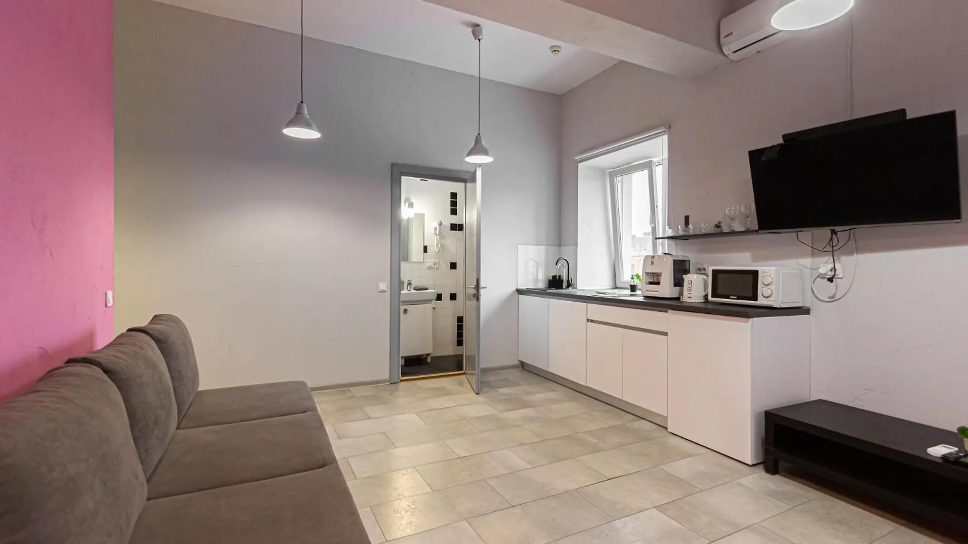 Stories Hub Aparthotel Lviv