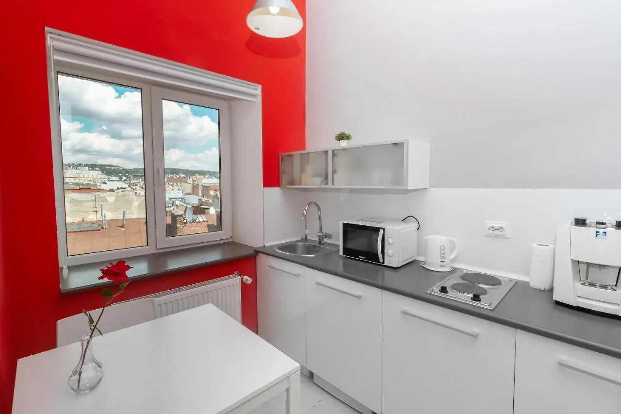 Stories Hub Aparthotel Lviv